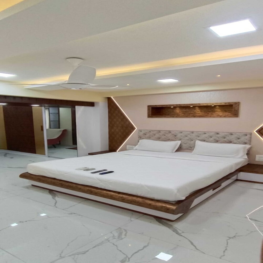 The Diplomat Villa view 3