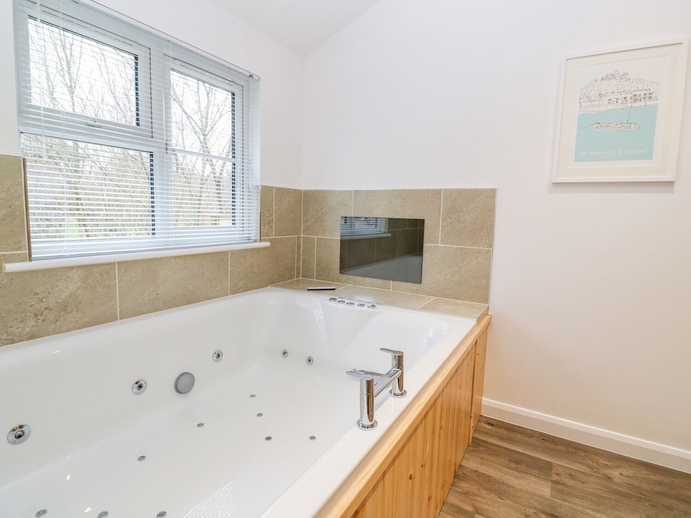 1 Lake View view 4