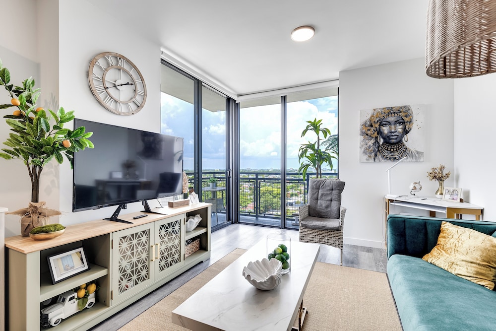 3Bedroom 2 Bath Condo