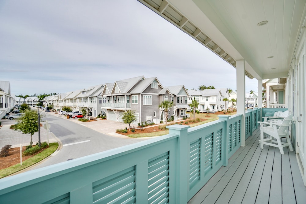 Prominence on 30A by Panhandle Getaways