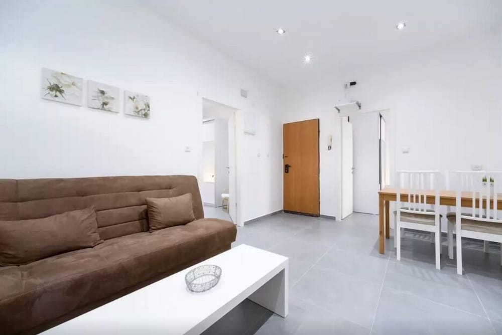 Sea Suites Apartments
