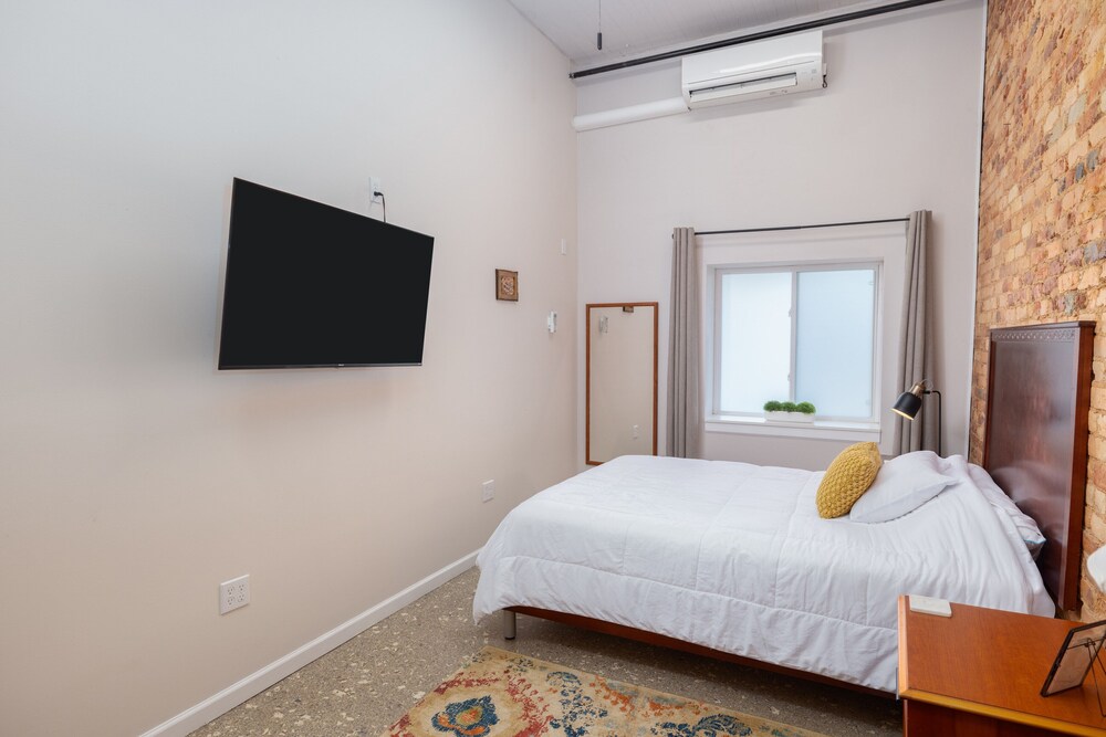 Hartwell Suites - Property Image 45