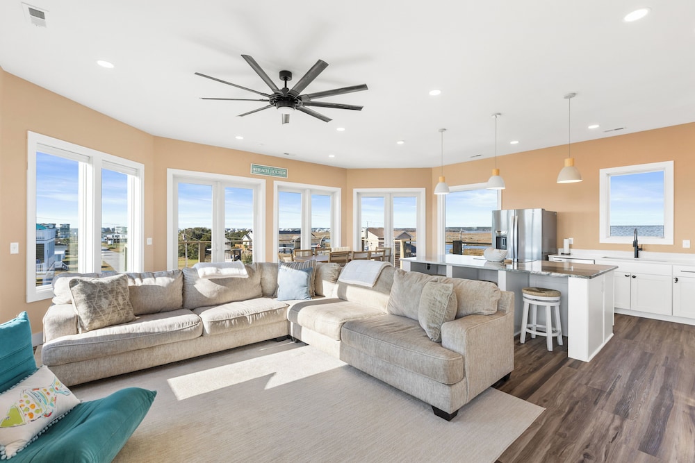 Salt & Lime by Topsail Realty