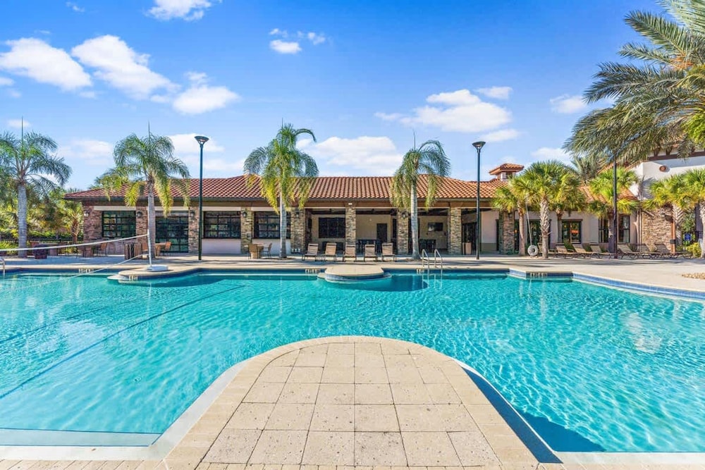 Private Pool at Solterra 4BR Townhome