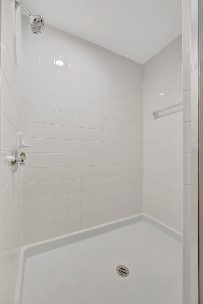 2BR Fireworks View With Pool Spa 5 Minutes to Disney