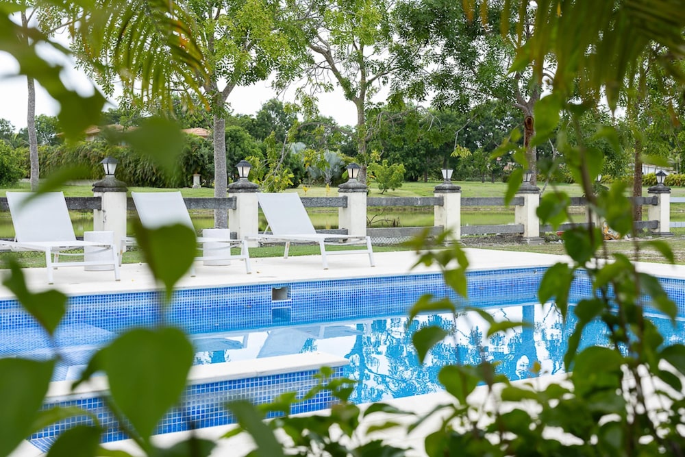 Casa Portales by Acomodo Buenaventura