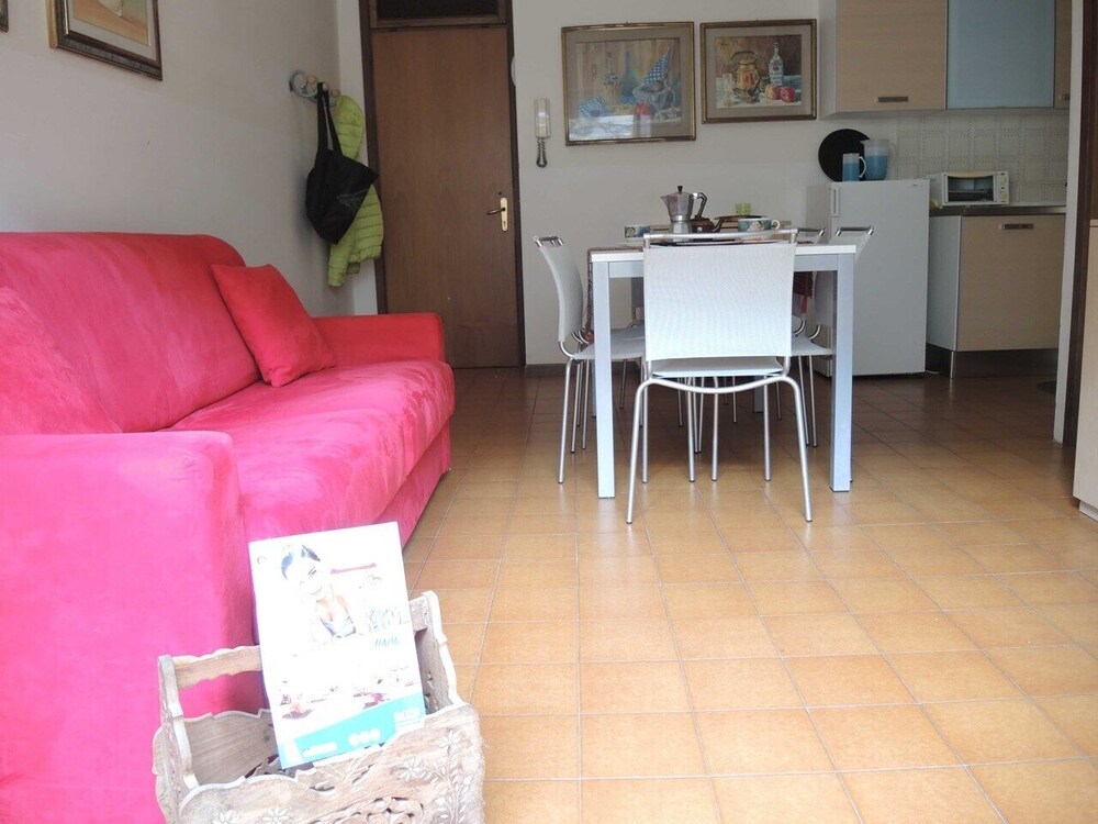 Comfortable Flat Near the sea With Garden