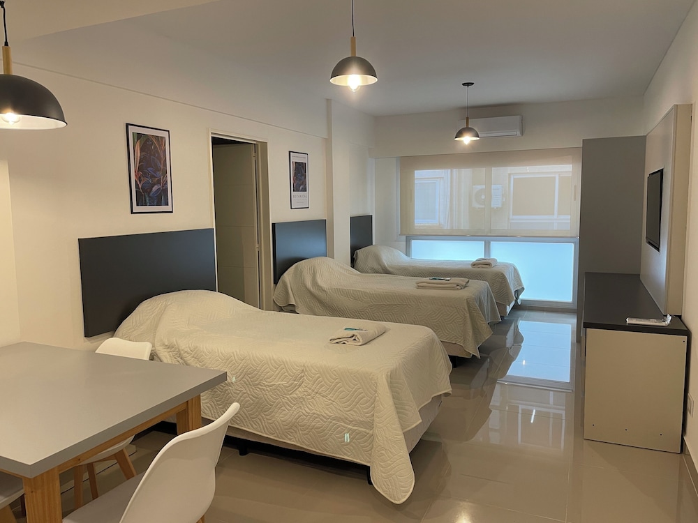 Ayres Suites Moreno