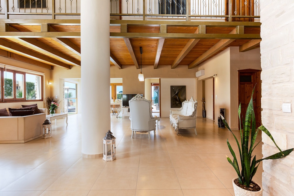 Golden Sand Beach Villa Villa