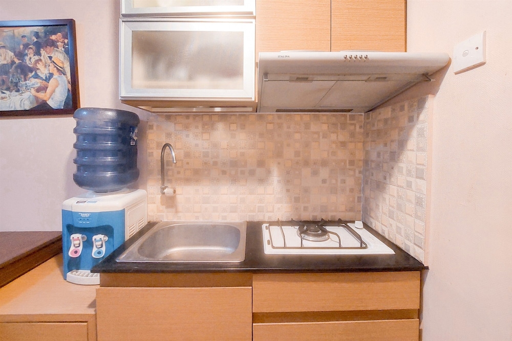 Warm And Spacious Combined Unit 2Br At Serpong Greenview Apartment