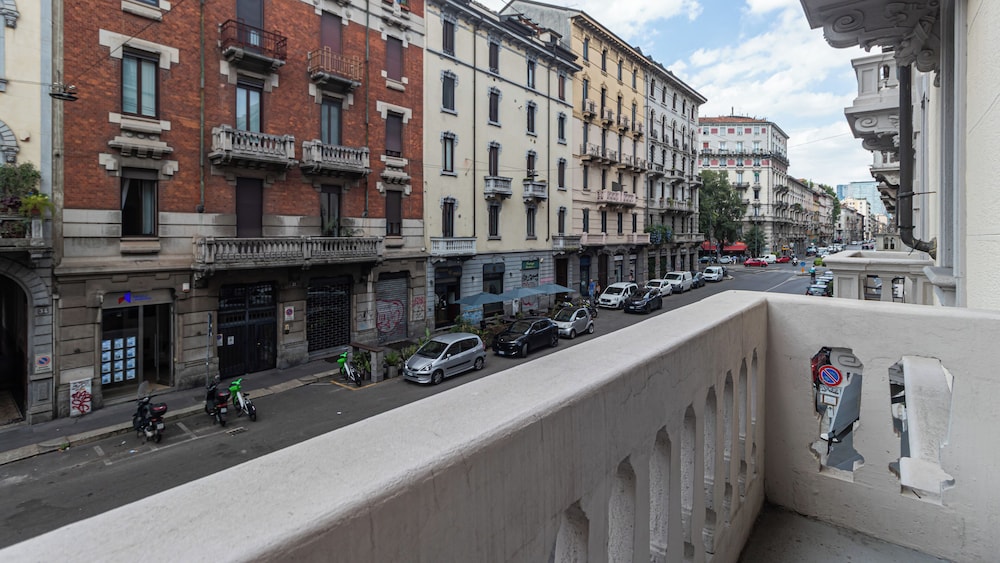 Italianway - Plinio 33