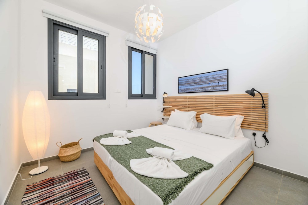 By The Beach - Sea Pearl Villa