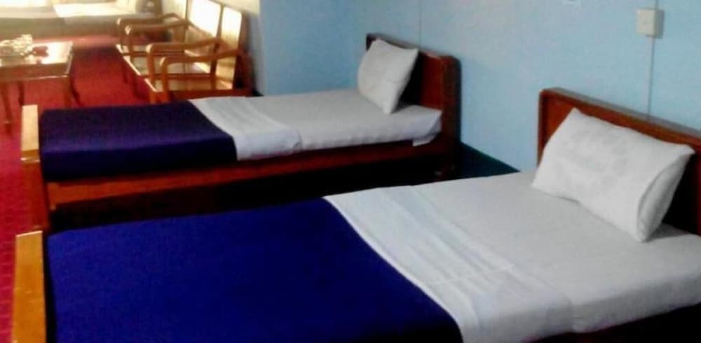 Smile Motel