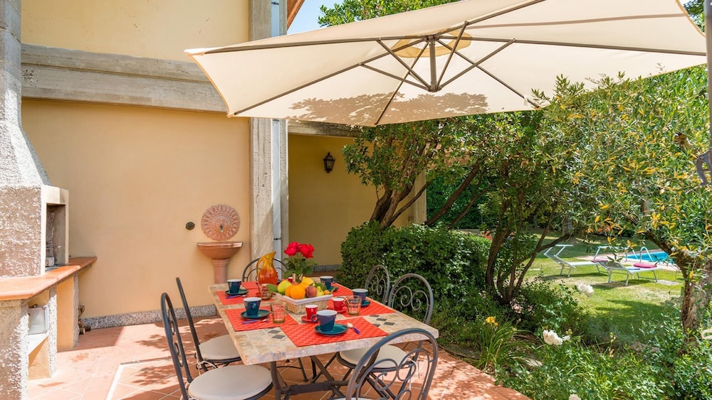 Villa Monica 8 in Greti view 2