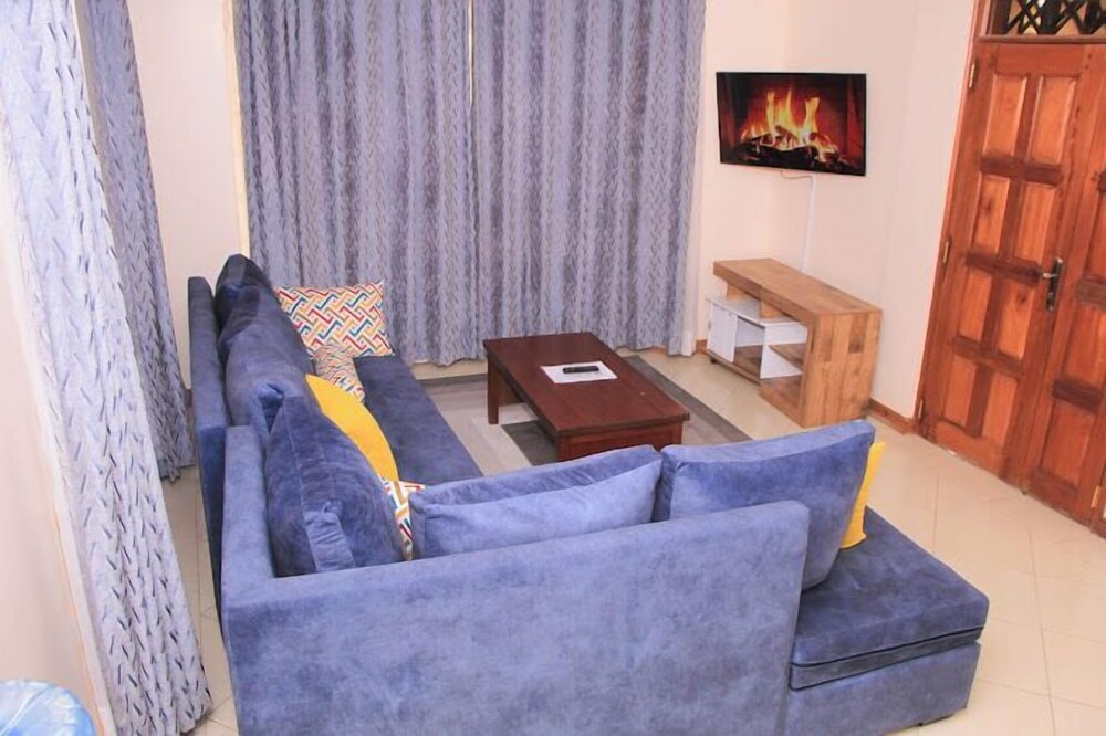 Lux Suites Bida Furnished Apartments