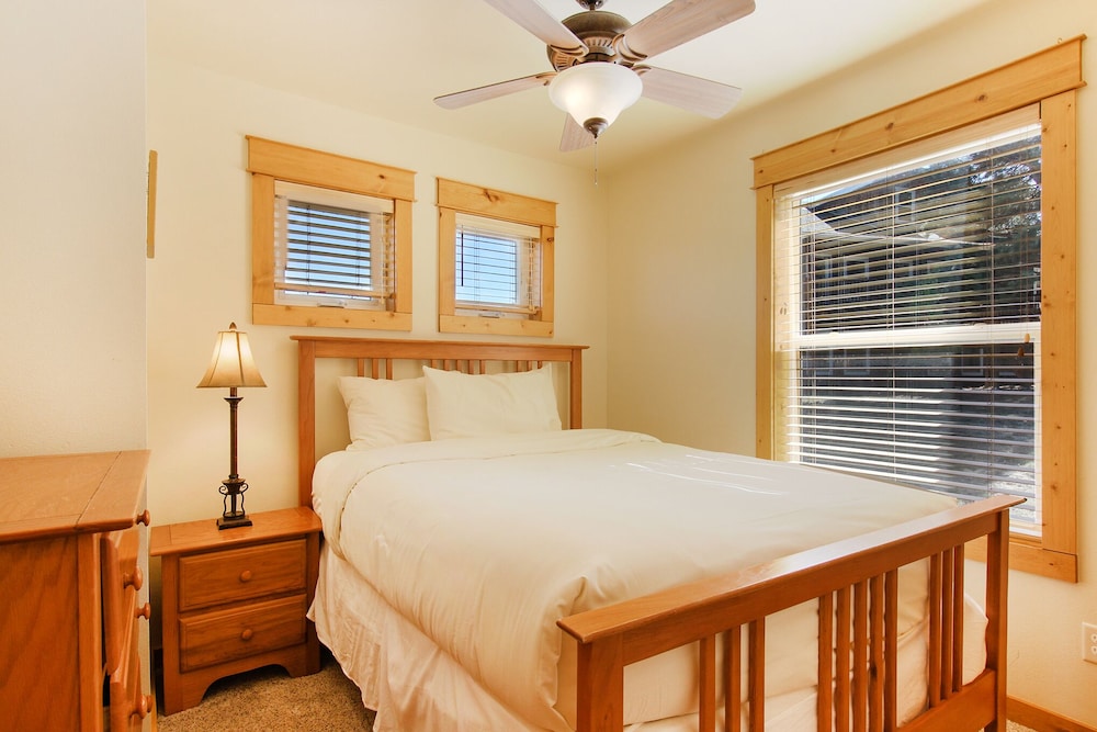 Comanche Peak 39 2 Bedroom Condo by RedAwning view 2