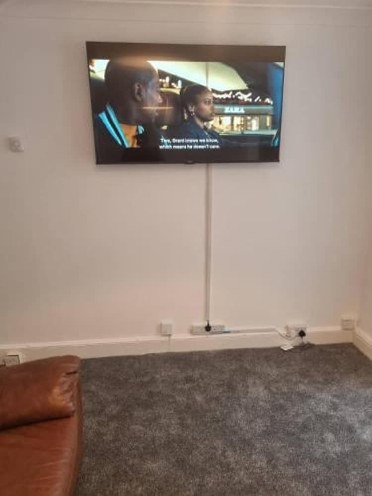Gillingham Retreat - Spacious 4 Bedroom House