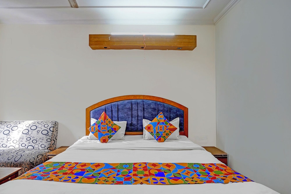 Fabhotel Dream House