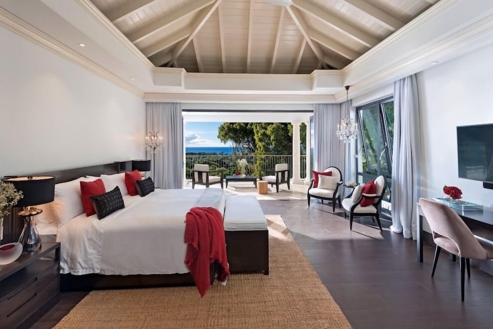 Villa Elsewhere