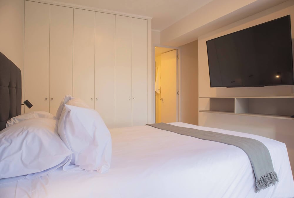w Cozy 2BR w Balcony in Miraflores