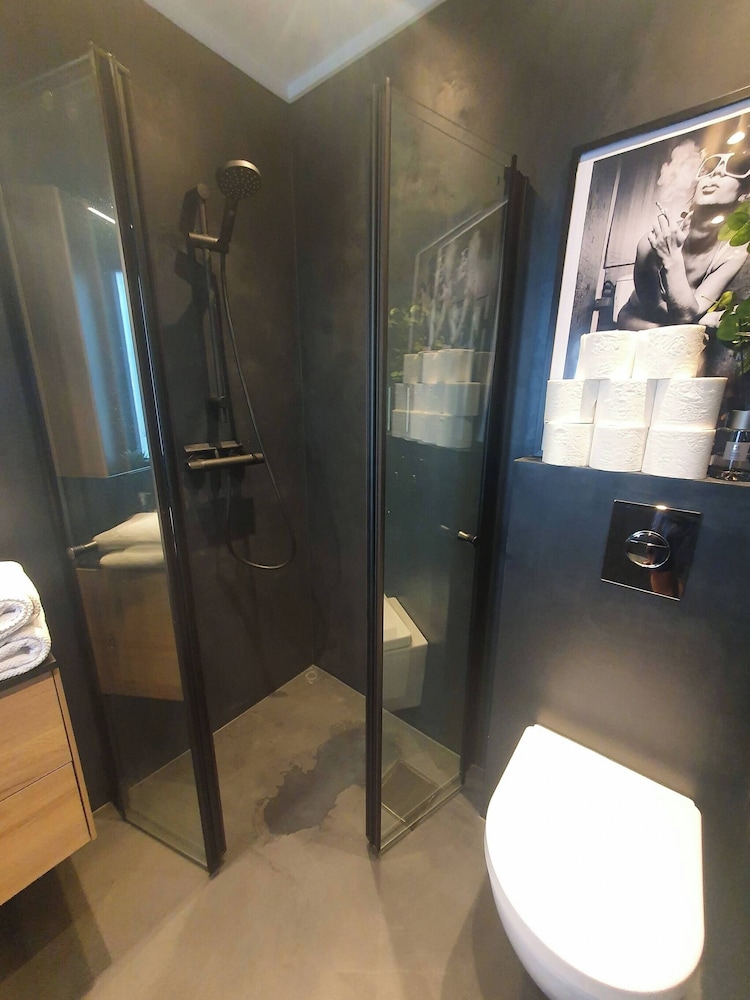 Cozy Ålesund Apartment With Private Entrance & Free Parking