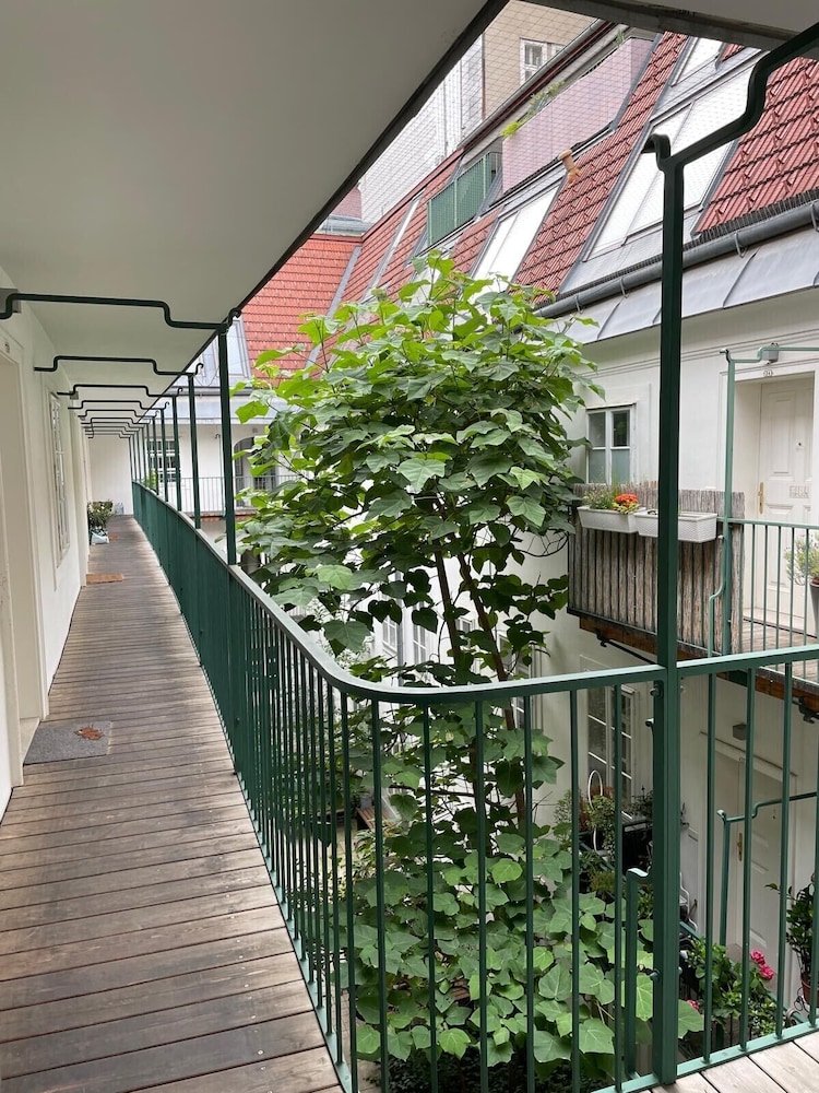 KH Apartments