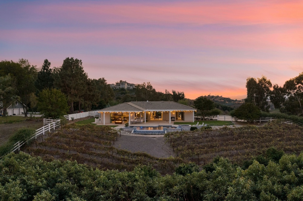Summit Ranch by Avantstay Infinity Pool Views