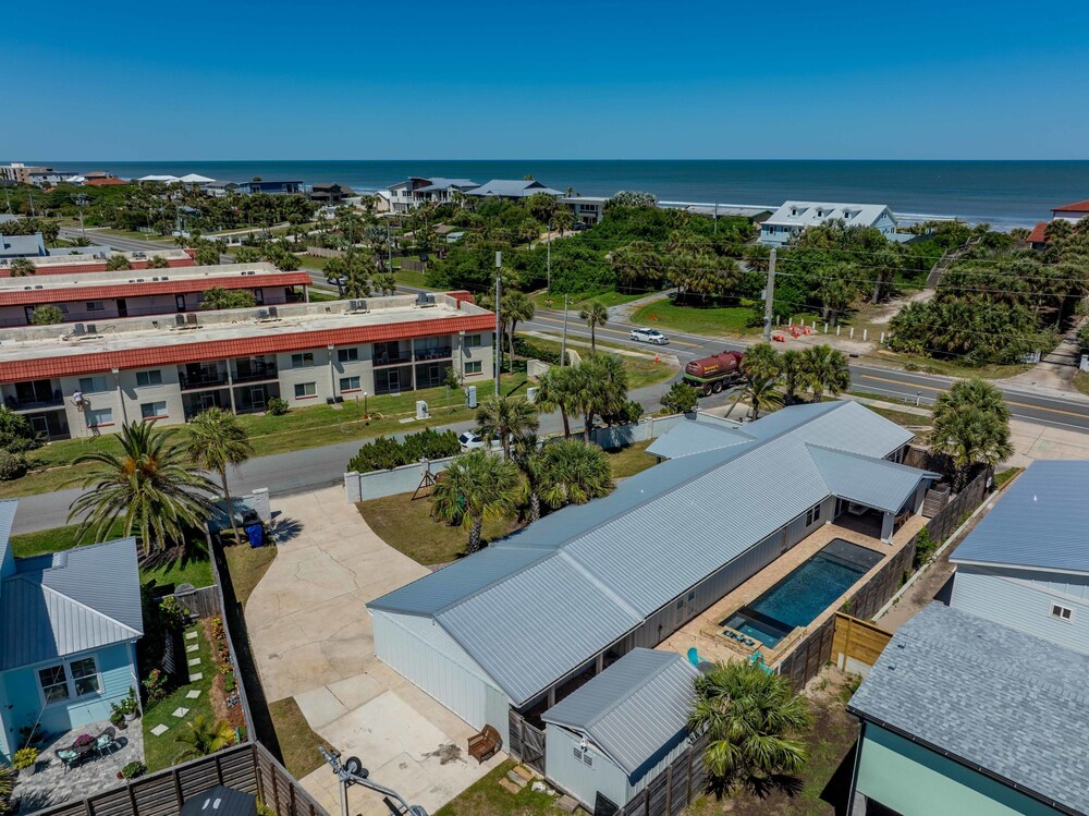 100 Steps to Beach Pool Hot Tub BBQ Playground