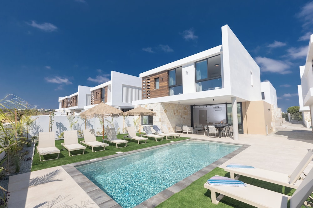 Ayia Napa Orea Villa OR2