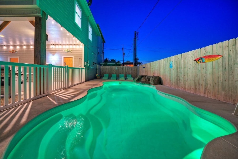 Rum Runner by Avantstay Private Pool Near Beach view 3