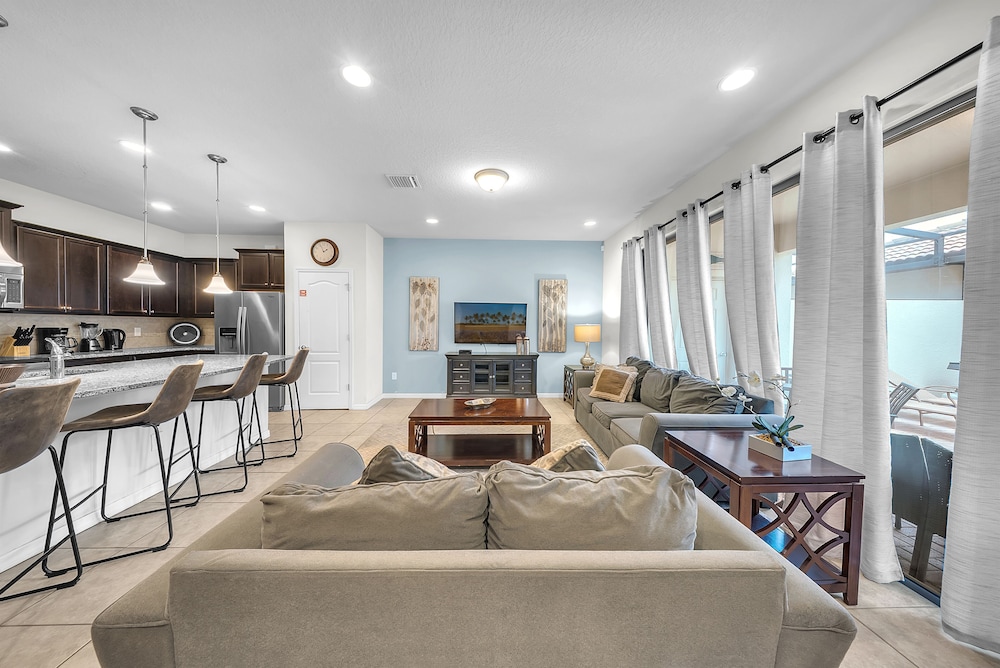 2027 MD - Windsor Westside Tranquil Haven
