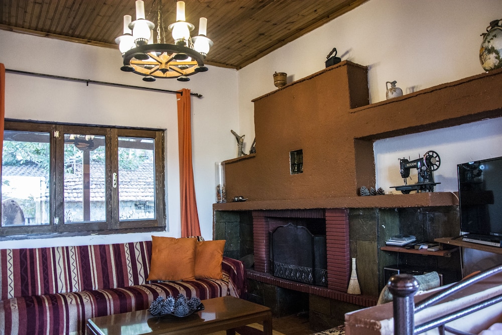 Theasis Guesthouse