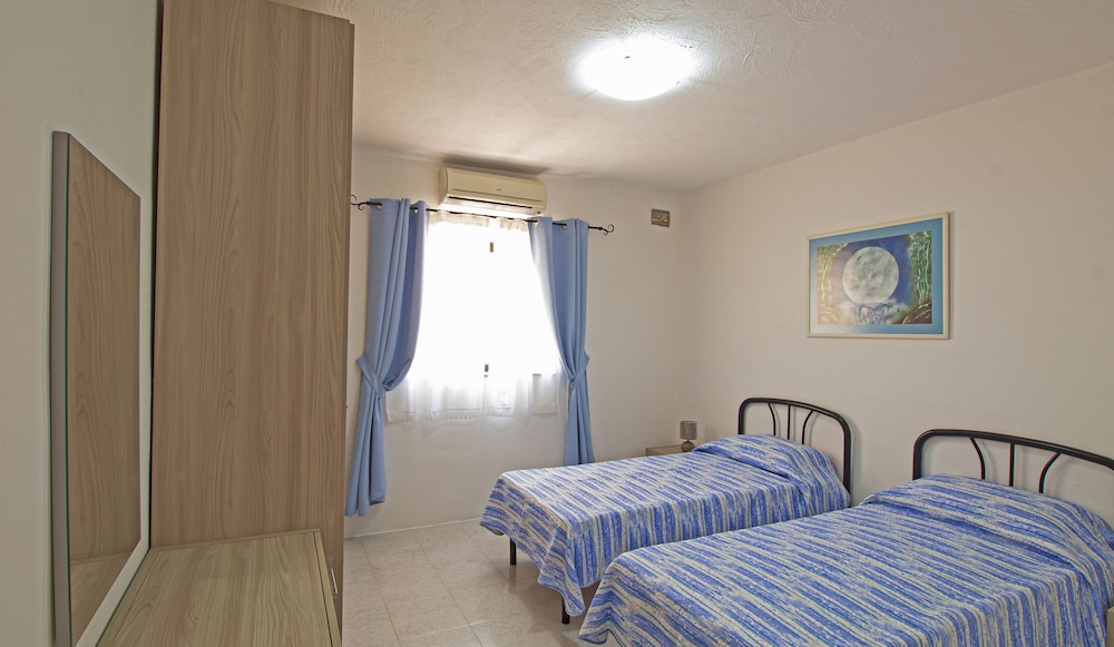 Maltarent Sunshine Apartments view 4