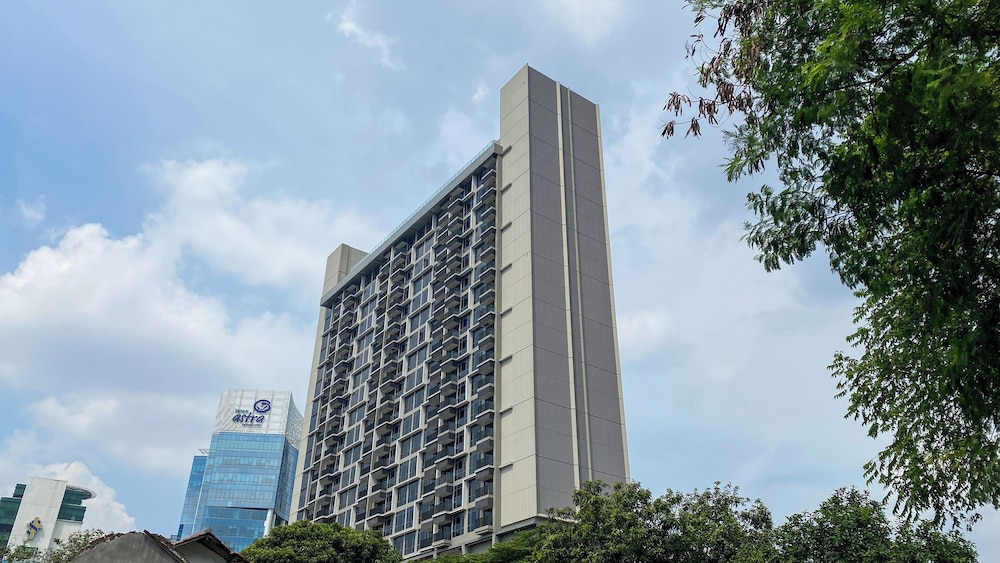 Modern Look Studio Apartment Arumaya Residence