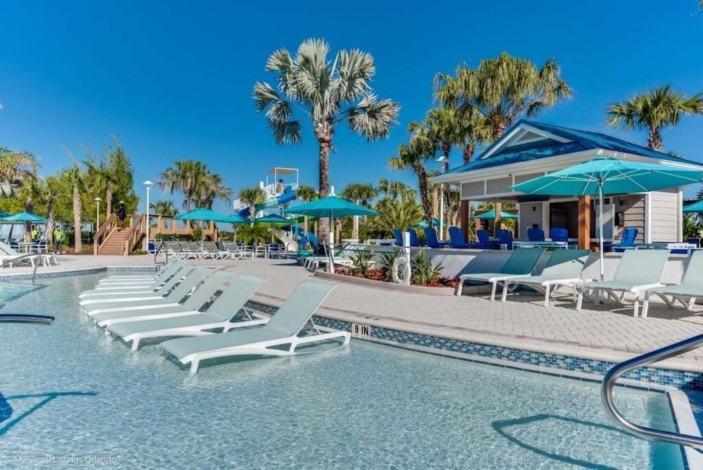 Large 5 Bed Family Townhome With Splash Pool 5 Bedroom Townhouse
