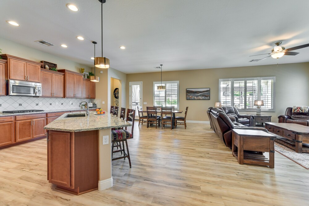 Queen Creek Vacation Rental w/ Private Hot Tub!