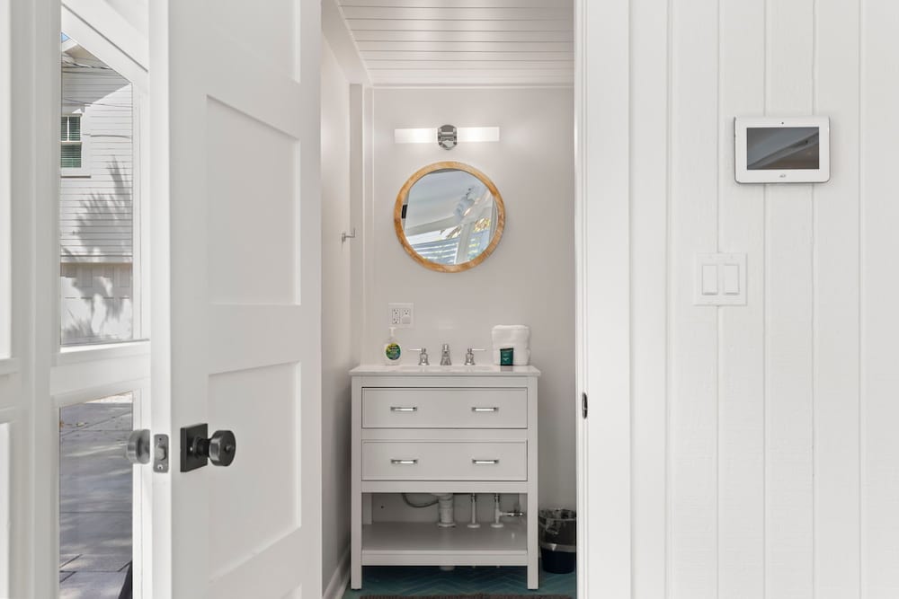 Hyde Park Hydeaway Stunning Home w Heated Pool view 3