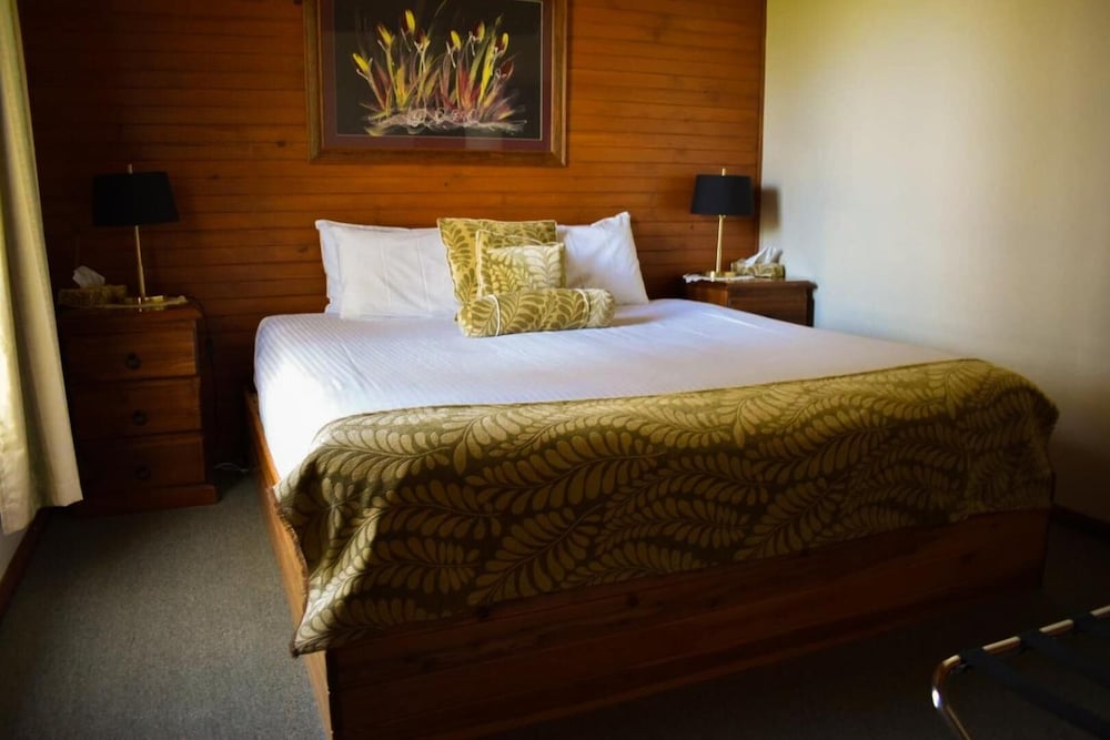 Clarendon Chalets