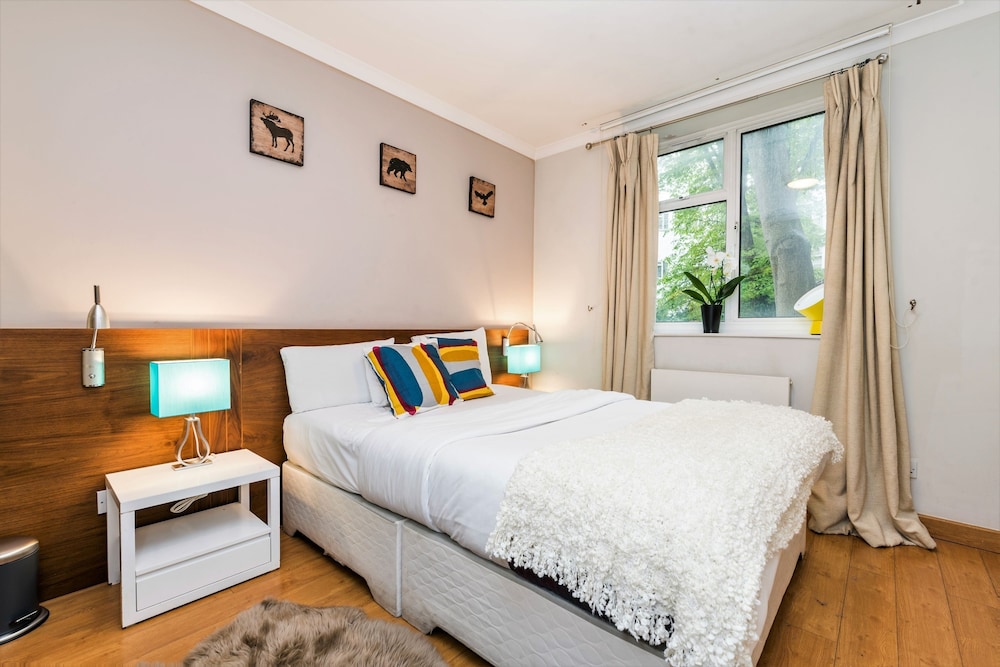 Lux London South Kensington