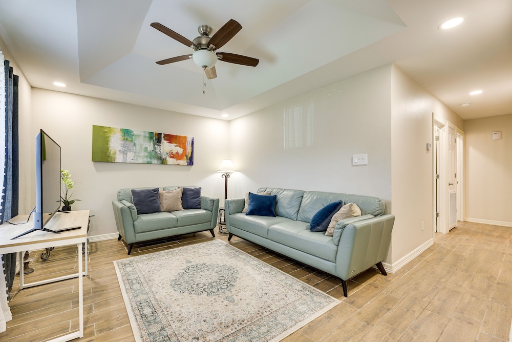 San Juan Home w/ Spacious Backyard Near Border!