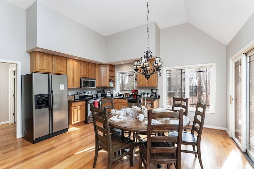 Wintergreen Ridge Retreat - Family Home