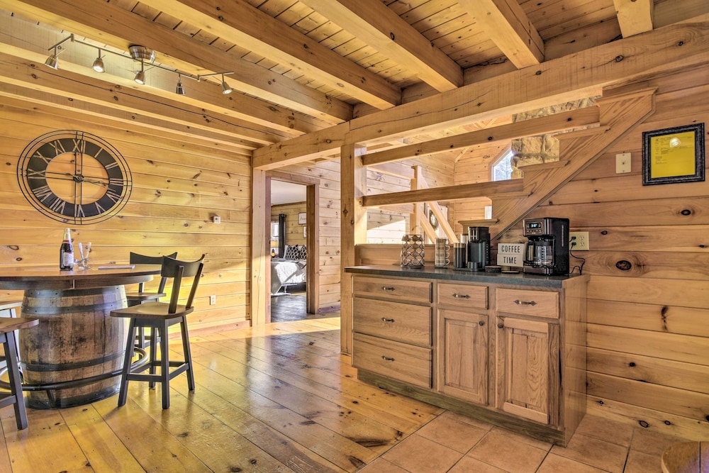 Pool, Games + Sauna: Mount Joy Countryside Cabin view 2