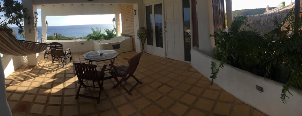 Oceanview B&B Curacao