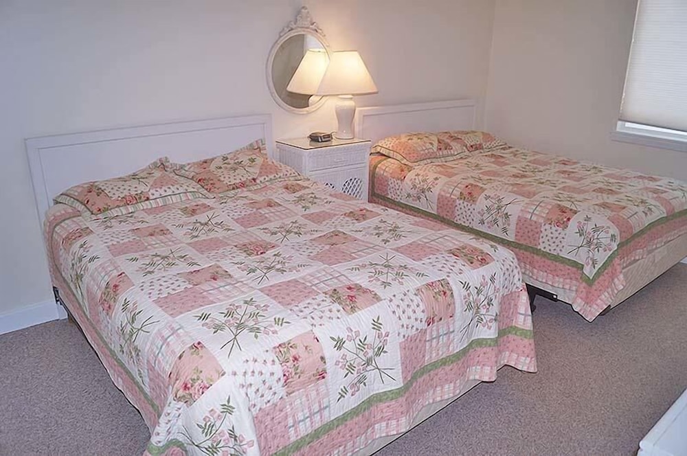 Capri 1908 2 Bedroom Condo by RedAwning