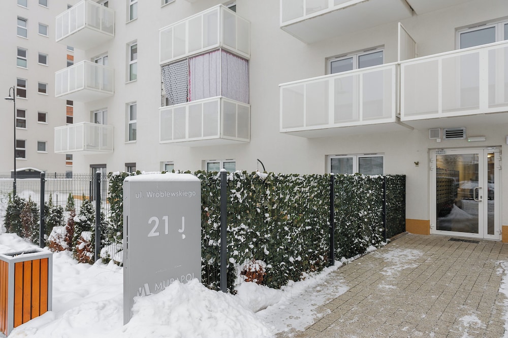 Lumina New 3-room apart with parking view 2