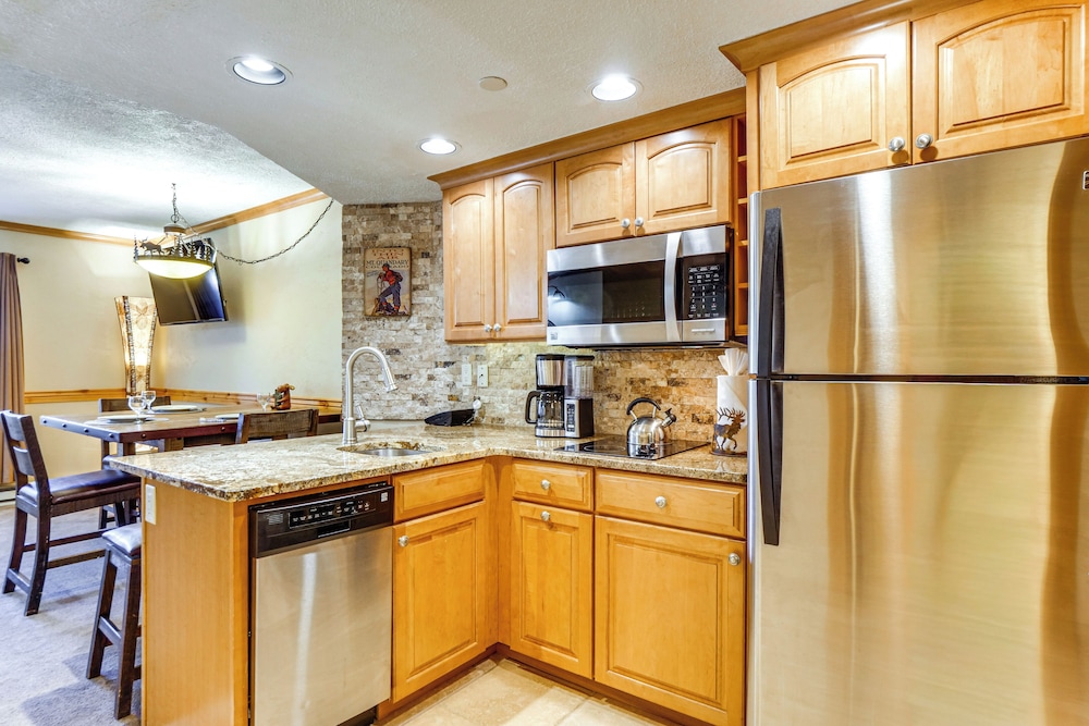 48 Steps to Ski Lift: Breck Suite w/ Resort Perks!