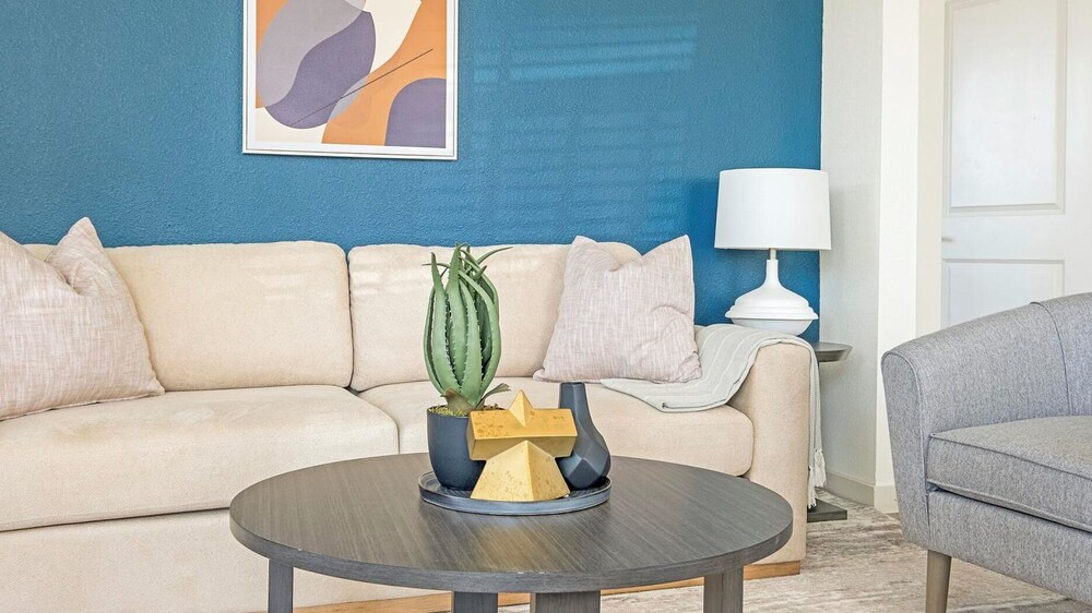 Landing Apartments Waller