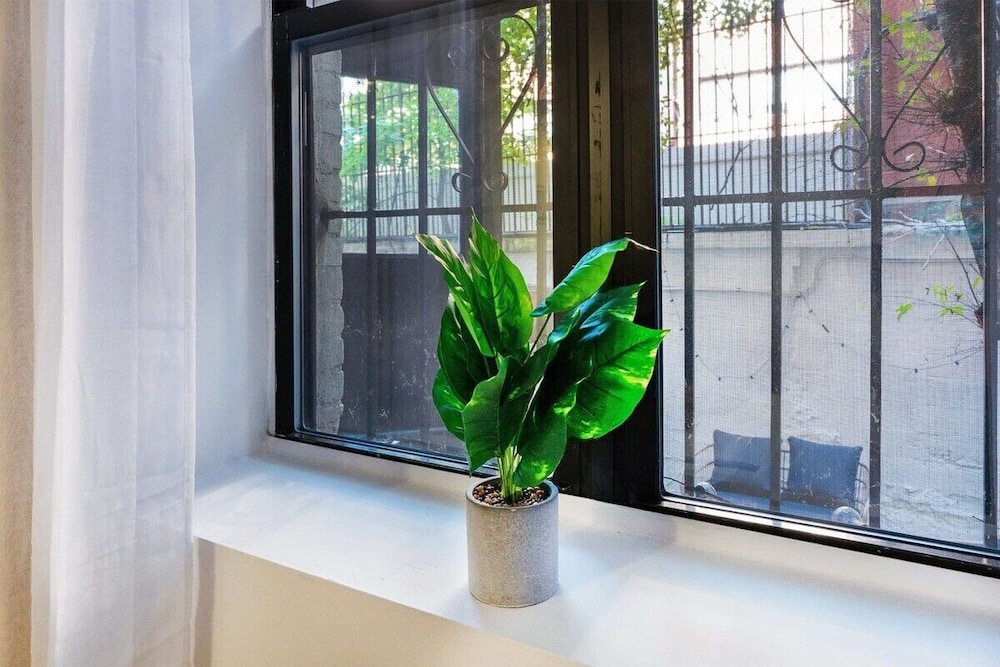 317 UES Apartments