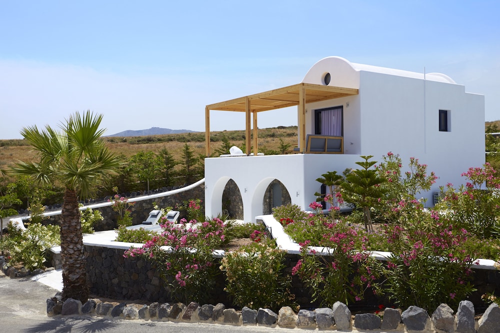 Amor Hideaway Villas