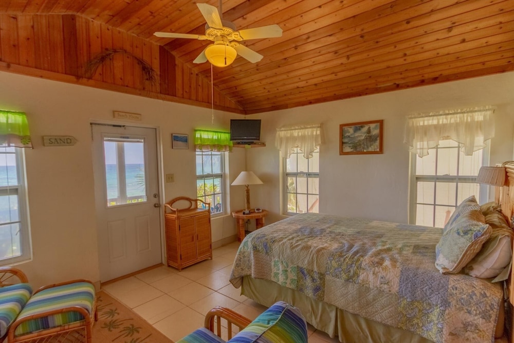 Eleuthera Vacations - Pink Sand Cottage Cottage - Property Image 2